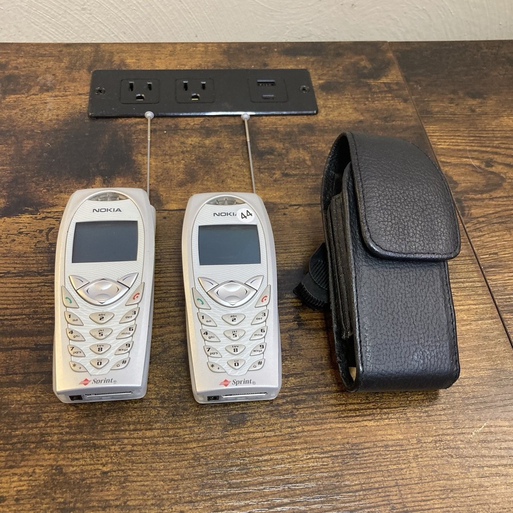 Nokia 3588i Silver Sprint Y2K Candybar Cell Phones Lot Untested Prop No Chargers